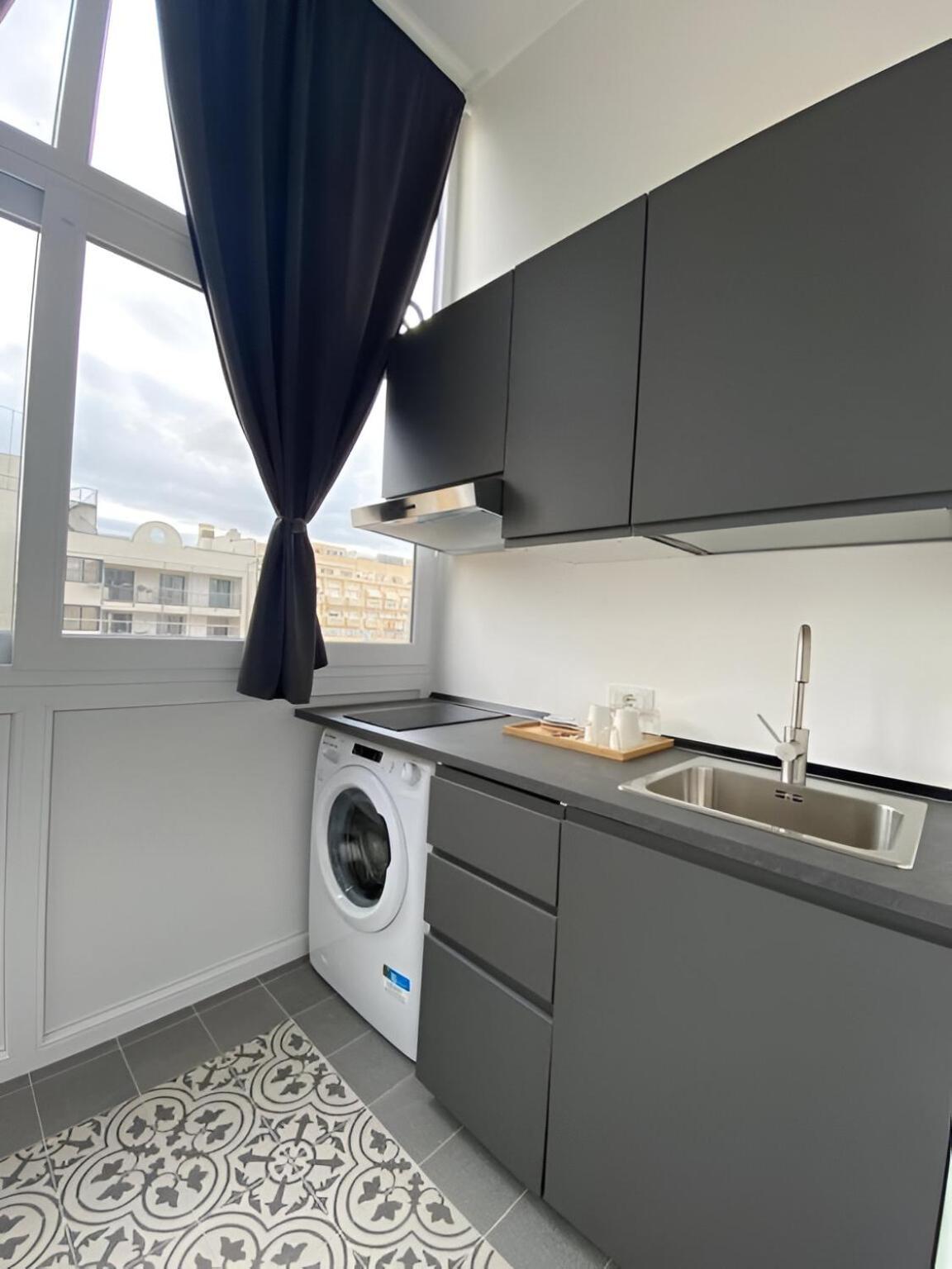 Bari Landlord 242 - Central Station Apartments 외부 사진