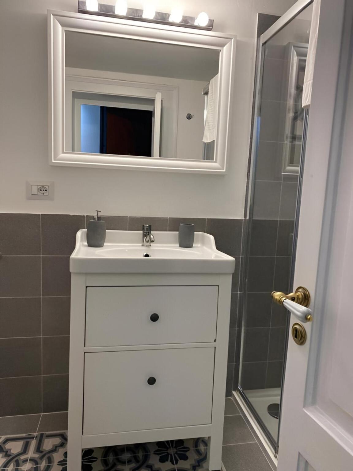 Bari Landlord 242 - Central Station Apartments 외부 사진